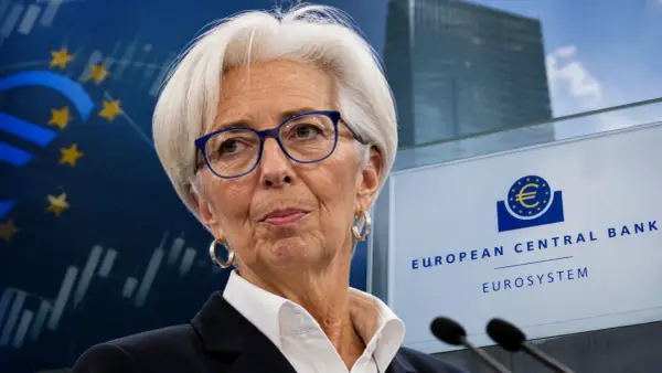 Christine Lagarde, presidente della banca europea, con il logo della BCE sullo sfondo.